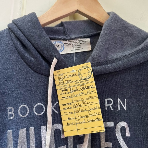 Harry Potter Muggles Sweatshirt NWT - Picture 3 of 4